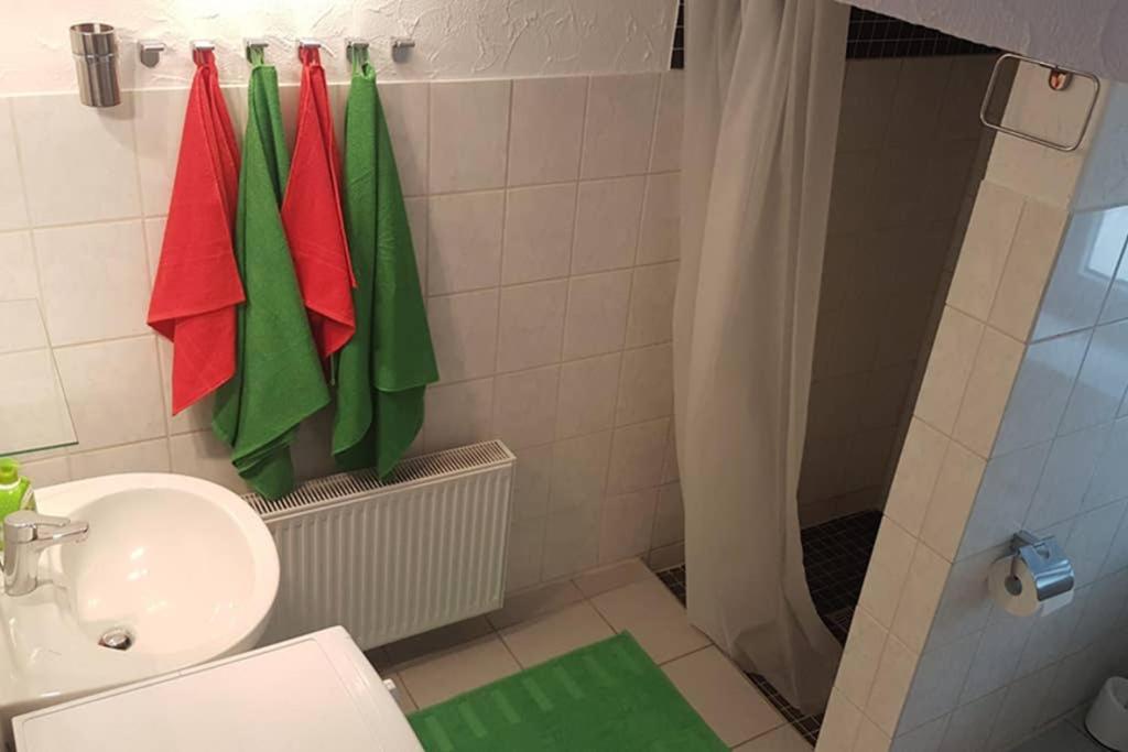 Appartement Vanille, Ferienwohnung Mit Eigenem Eingang, Wie Ein Kleines Haus Bad Salzuflen Eksteriør bilde
